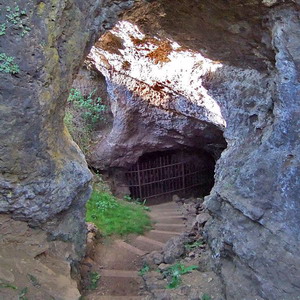 Cueva del Hierro