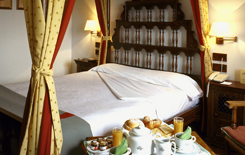 Room / Habitaci�n