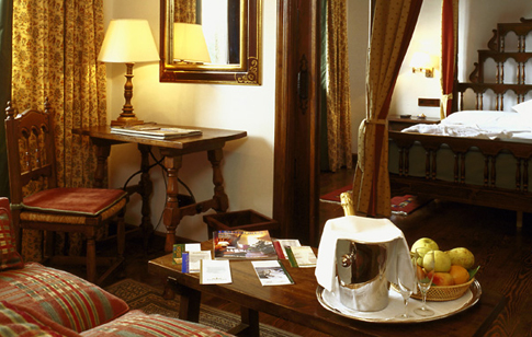 Room / Habitaci�n