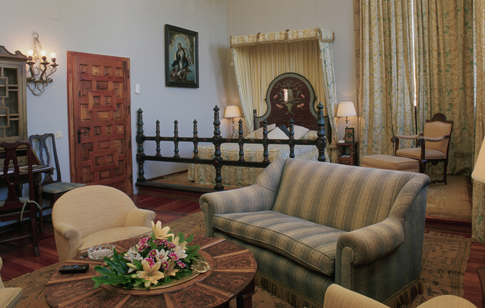 Room / Habitaci�n