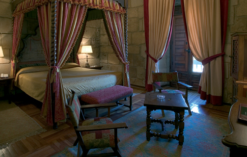 Room / Habitaci�n
