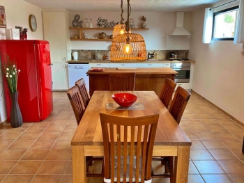 Casa de Olivos 2-bedroom kitchen