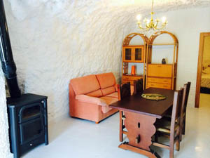 Casa Cueva El Solins