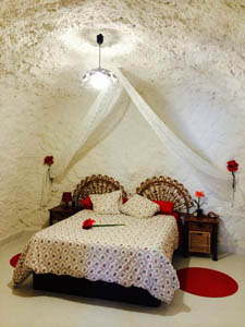 Casas Cueva El Solins