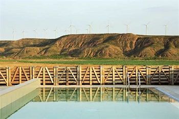 Pool at Hotel Aire de Bardenas